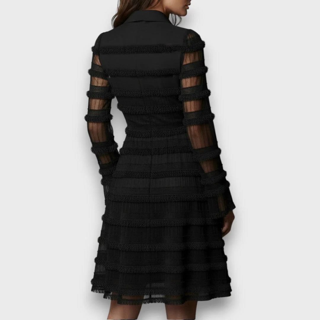 París– Vestido con flecos transparentes